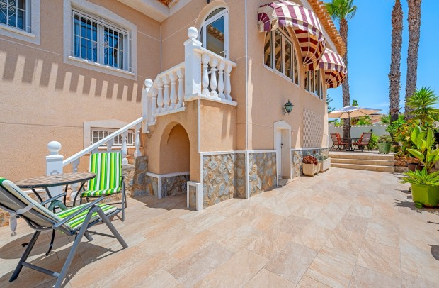 Resale - Detached House / Villa - Ciudad Quesada