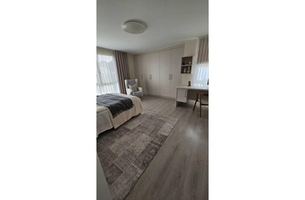 Resale - Villa / Detached - Orihuela