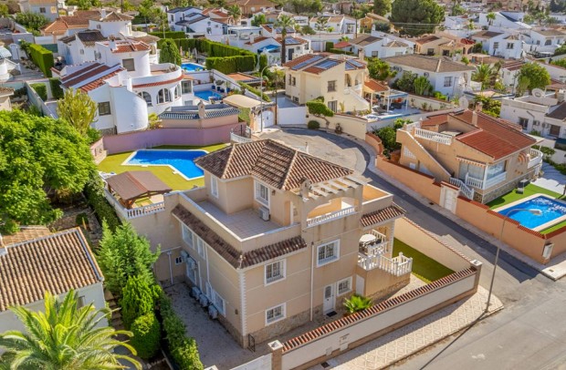 Resale - Villa Detached - Ciudad Quesada