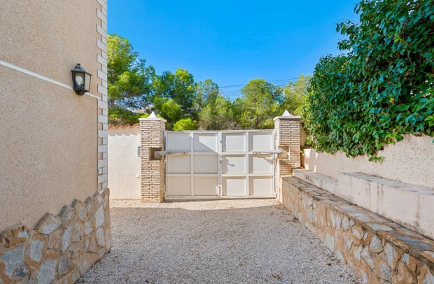 Resale - Villa Detached - Ciudad Quesada