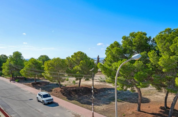 Resale - Villa Detached - Ciudad Quesada