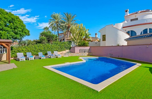 Resale - Villa Detached - Ciudad Quesada