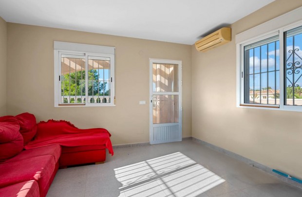 Resale - Villa Detached - Ciudad Quesada