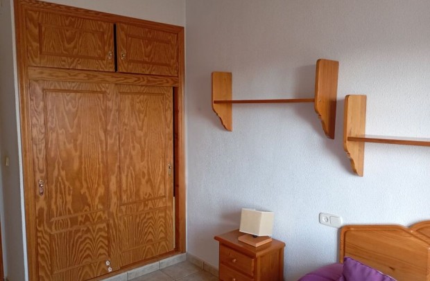 Revente - Detached House / Villa - Daya Nueva