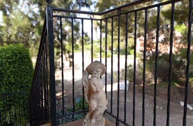 Revente - Detached House / Villa - Daya Nueva