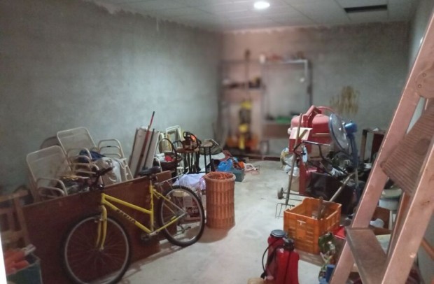 Revente - Detached House / Villa - Daya Nueva