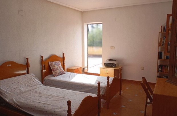 Revente - Detached House / Villa - Daya Nueva