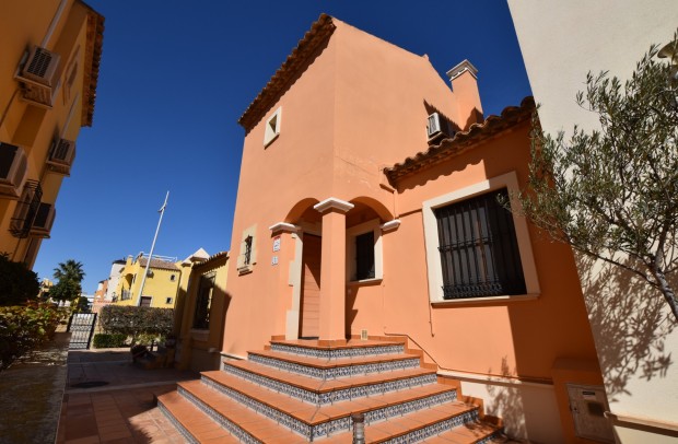 Resale - Townhouse - Algorfa - La Finca Golf Resort