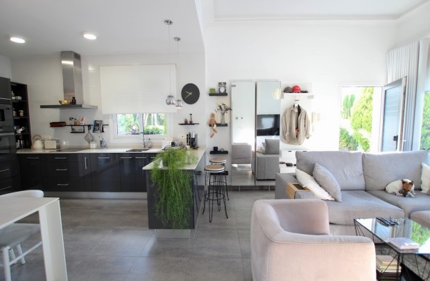 Revente - Detached House / Villa - Benijófar - Benijofar