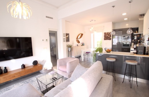 Revente - Detached House / Villa - Benijófar - Benijofar