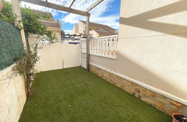 Resale - Detached House / Villa - Ciudad Quesada