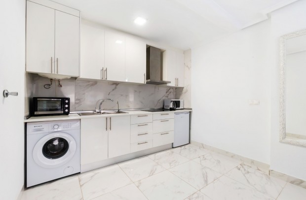 Resale - Apartment - Torrevieja - Center