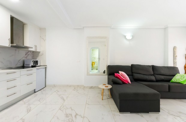 Resale - Apartment - Torrevieja - Center
