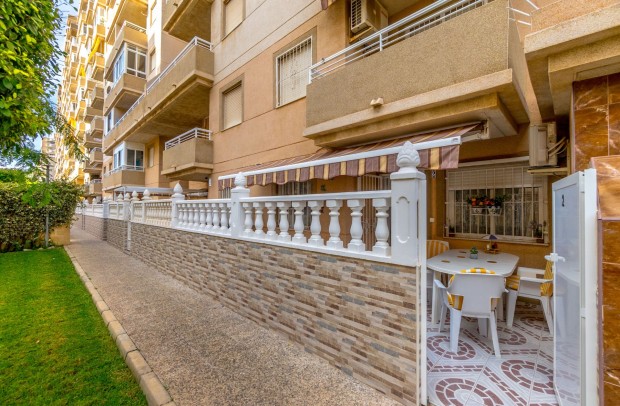 Resale - Apartment - Torrevieja - Center