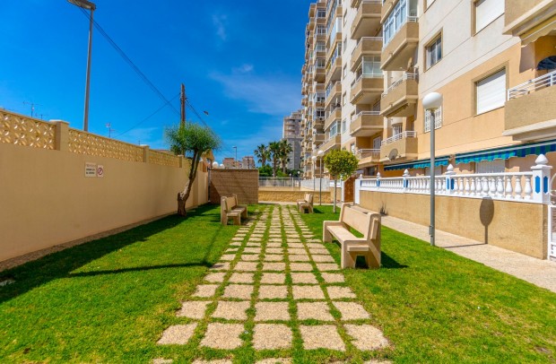 Resale - Apartment - Torrevieja - Center