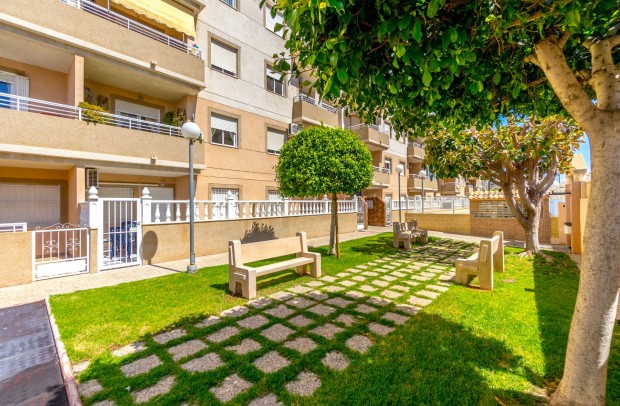 Resale - Apartment - Torrevieja - Center
