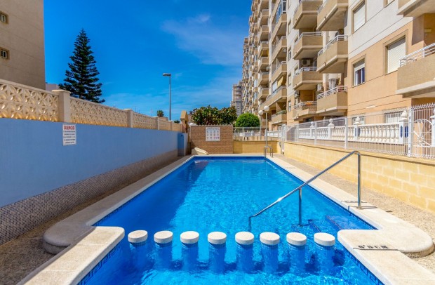 Resale - Apartment - Torrevieja - Center