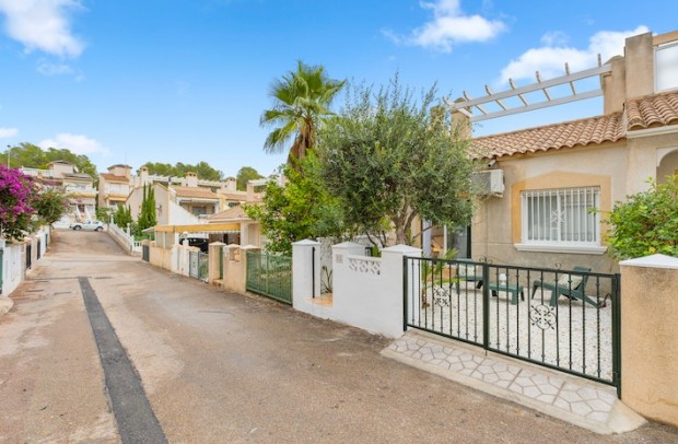 Resale - Townhouse - Villamartin - Monte Golf