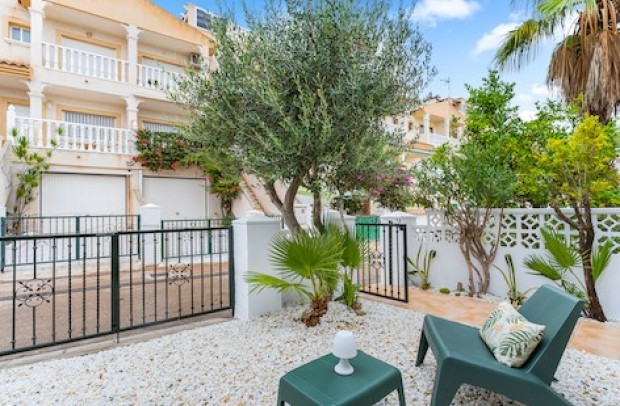 Resale - Townhouse - Villamartin - Monte Golf