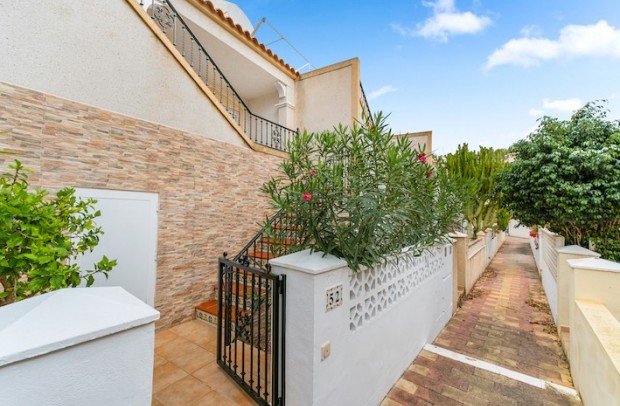 Resale - Townhouse - Villamartin - Monte Golf