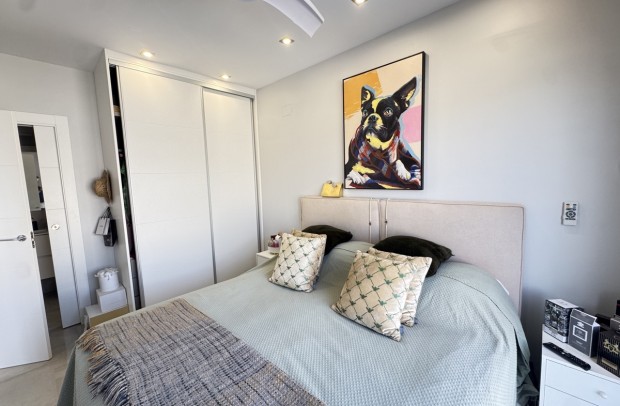 Resale - Detached House / Villa - Villamartin - Villamartín