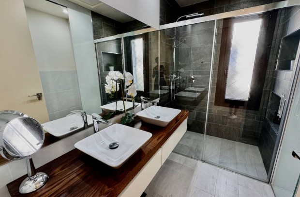 Resale - Detached House / Villa - Algorfa - La Finca Golf Resort