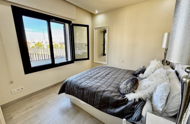 Resale - Detached House / Villa - Algorfa - La Finca Golf Resort