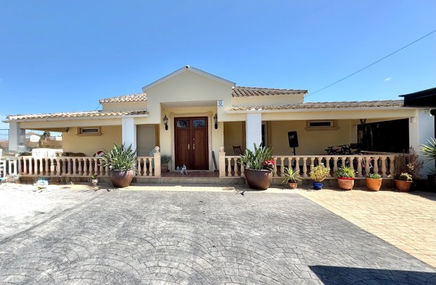 Resale - Country Property - Las Heredades