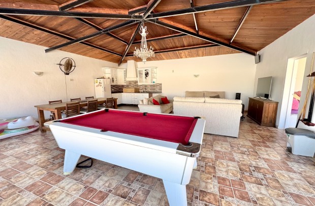 Resale - Country Property - Las Heredades