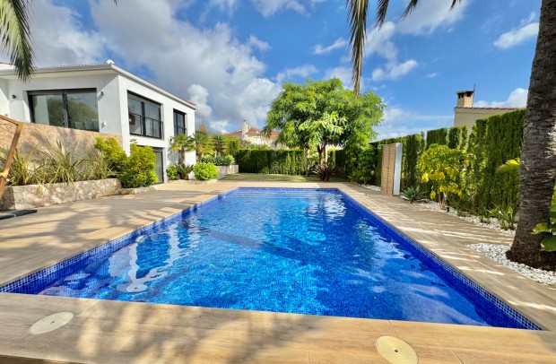 Reventa - Detached House / Villa - Ciudad Quesada