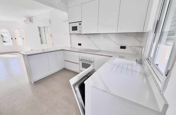 Resale - Detached House / Villa - Algorfa - Lo Crispin