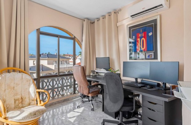 Resale - Detached House / Villa - Ciudad Quesada