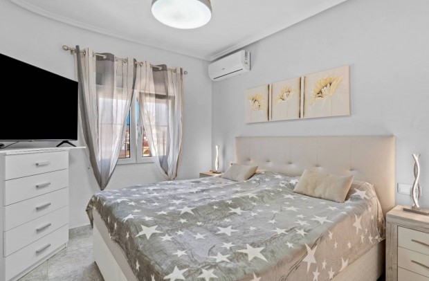 Resale - Detached House / Villa - Ciudad Quesada