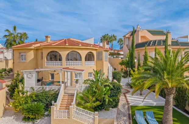 Resale - Detached House / Villa - Ciudad Quesada