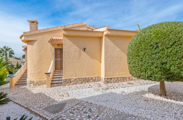 Resale - Detached House / Villa - Ciudad Quesada
