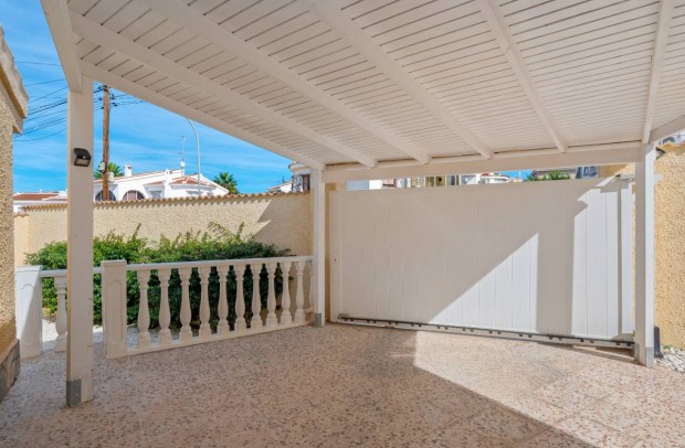 Resale - Detached House / Villa - Ciudad Quesada