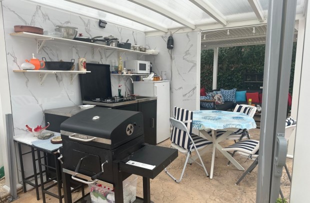 Resale - Chalet / Villa - Hondón de las Nieves - Urbaniz La Montañosa