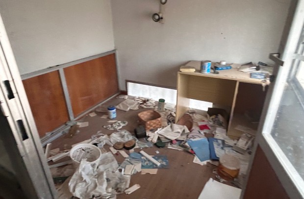 Reventa - Commercial (6) - Jacarilla