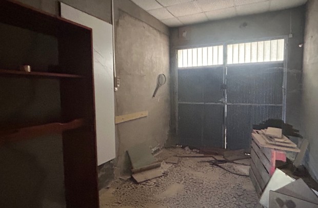 Reventa - Commercial (6) - Jacarilla