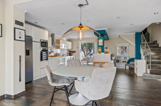 Resale - Detached House / Villa - Algorfa - Castillo de montemar