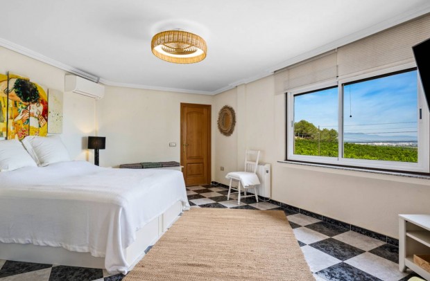 Resale - Detached House / Villa - Algorfa - Castillo de montemar