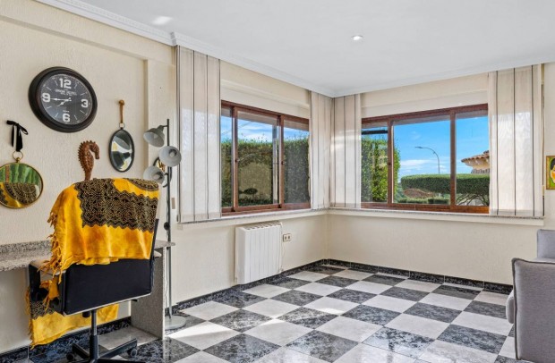 Resale - Detached House / Villa - Algorfa - Castillo de montemar