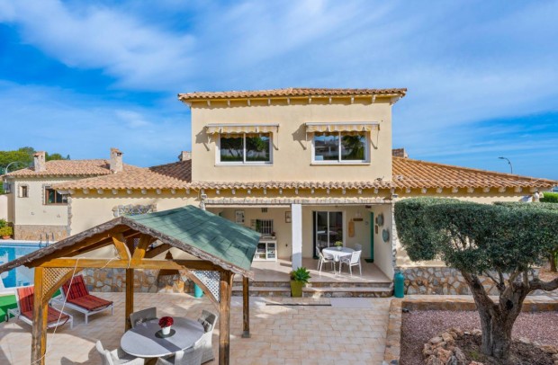 Resale - Detached House / Villa - Algorfa - Castillo de montemar