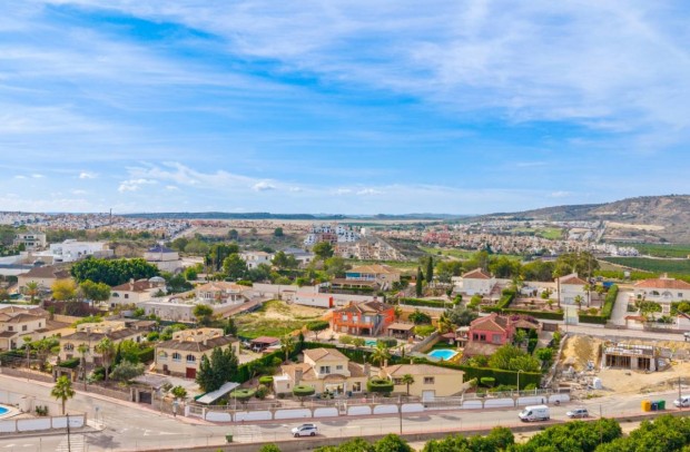 Resale - Detached House / Villa - Algorfa - Castillo de montemar