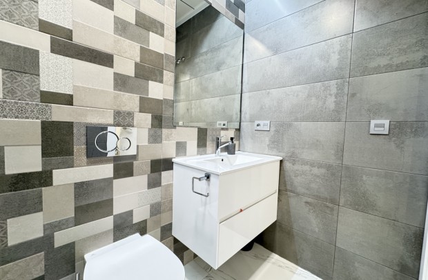 Reventa - Detached House / Villa - Villamartin - Villamartín