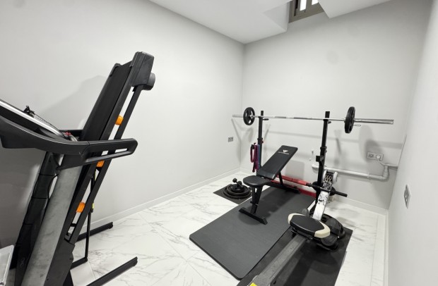 Reventa - Detached House / Villa - Villamartin - Villamartín