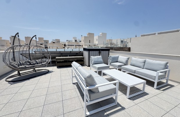 Reventa - Detached House / Villa - Villamartin - Villamartín