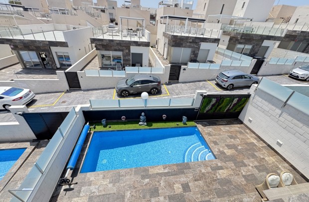 Reventa - Detached House / Villa - Villamartin - Villamartín