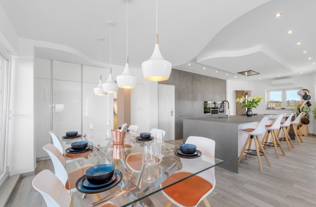 Revente - Detached House / Villa - Torremendo