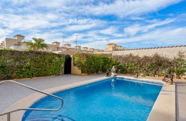 Resale - Detached House / Villa - Ciudad Quesada